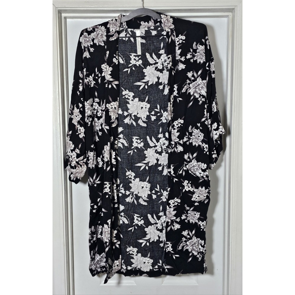 Spiritual Gangster Maya Black‎ Floral Kimono Robe One Size Black OS